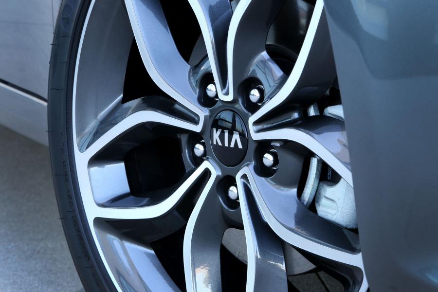  Kia Forte 2013 года  (фото 20 из 62)